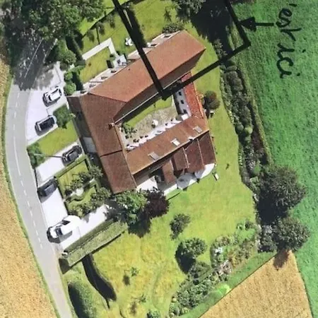 Le Petit Paradis Holiday home *